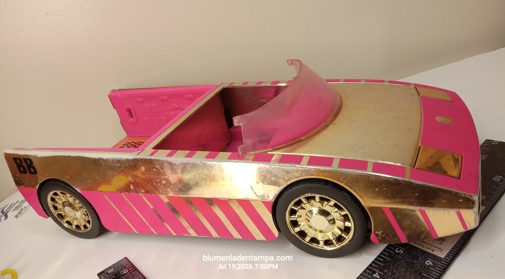 L.O.L. Surprise! Car-Pool Coupe Pink Gold Convertible Toy Vehicle 565222